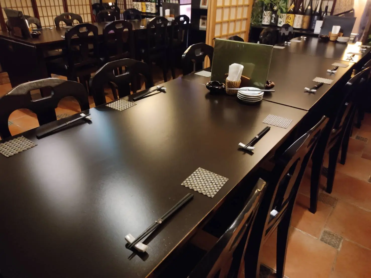 貸切宴会に対応した店内